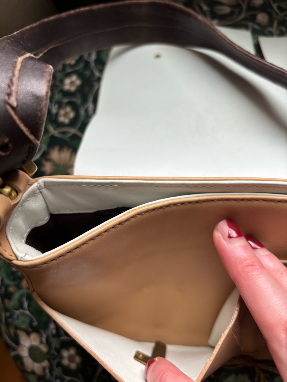 Make Me An Offer! 😊 GUC - Vintage Bally Mini Shoulder Bag - Picture 14 of 16